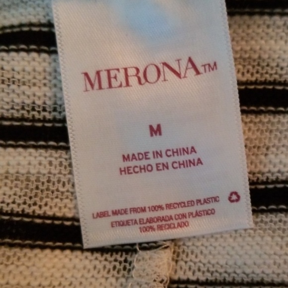 Casual Dress with a hood & pockets - Picture 4 of 6